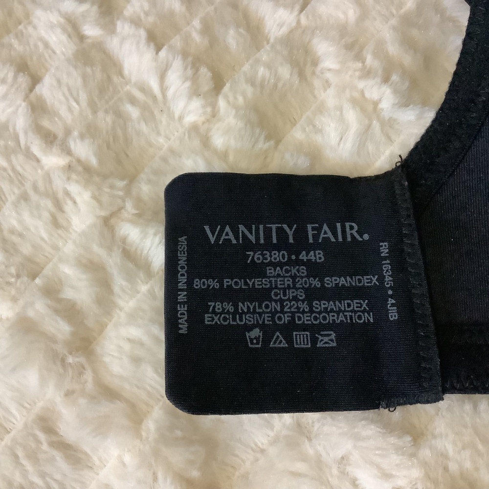 NWOT Vanity Fair Beauty Back Bra 44B Underwire Smooth - Picture 9 of 10
